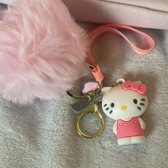NWT’s Sanrio Hello Kitty Pink Bow Cosmetic Pouch with Pom Charm Keychain - Picture 3 of 9